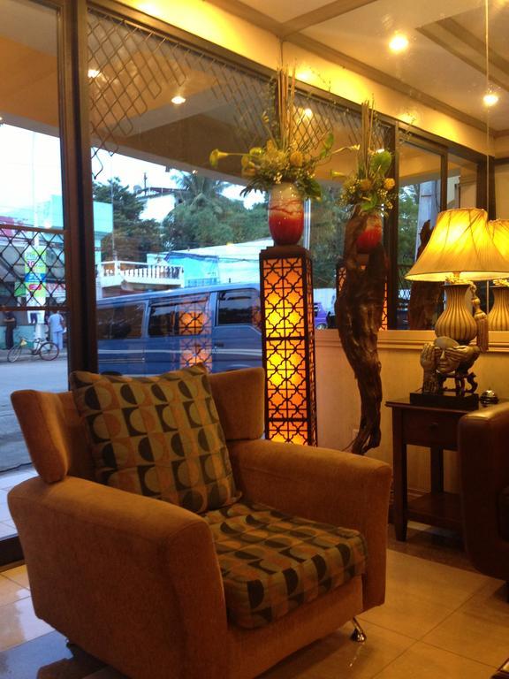 Sun Avenue Tourist Inn & Cafe Tagbilaran City Exterior photo