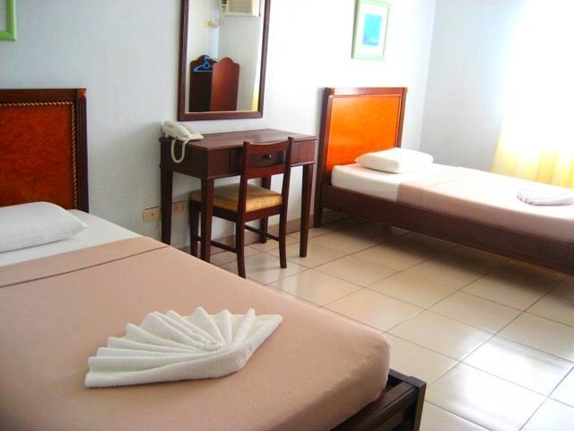 Sun Avenue Tourist Inn & Cafe Tagbilaran City Exterior photo